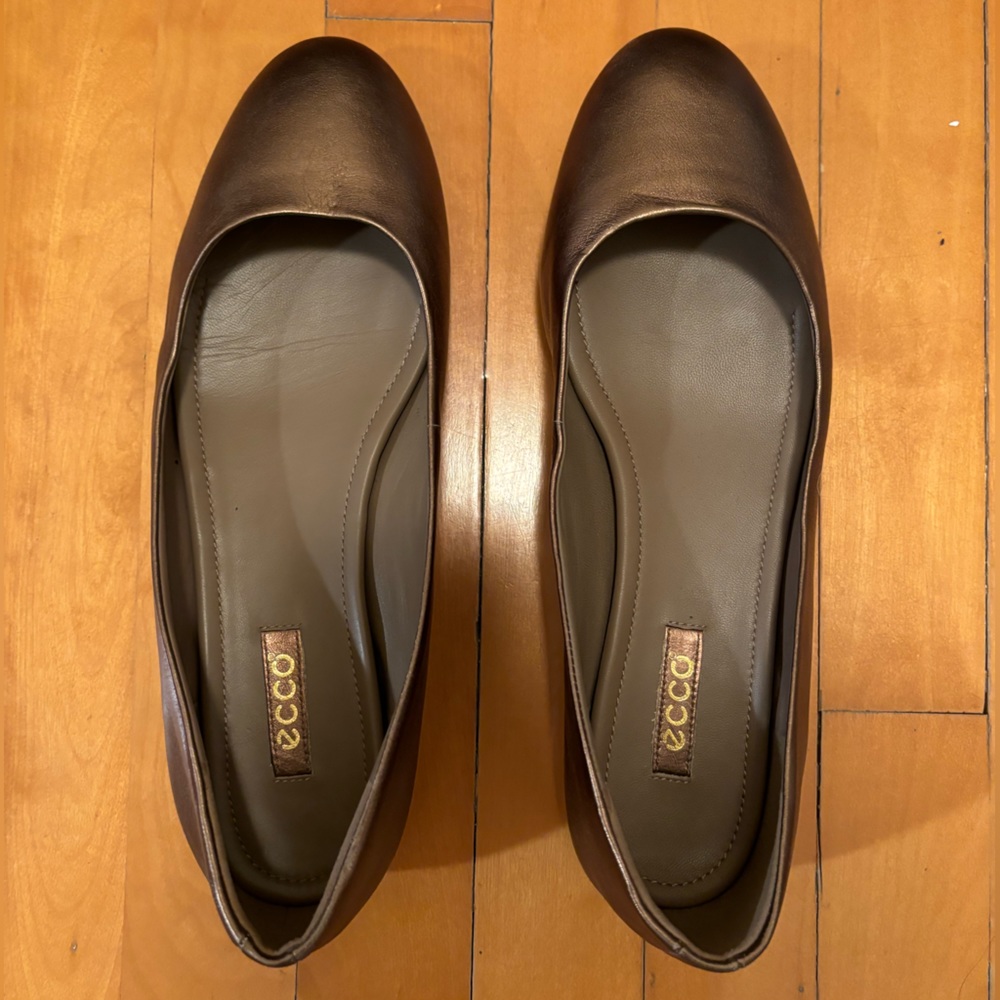 Ecco golden ballerina flats
